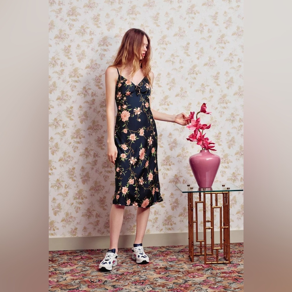 UO | Betsy Satin Tie-Front Midi Dress